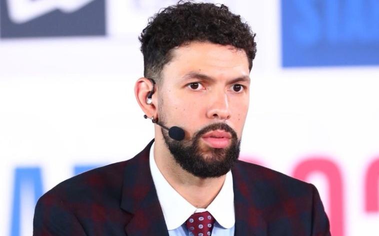 暗指威少小里：人必须对自己诚实，你不可能永远留在NBA