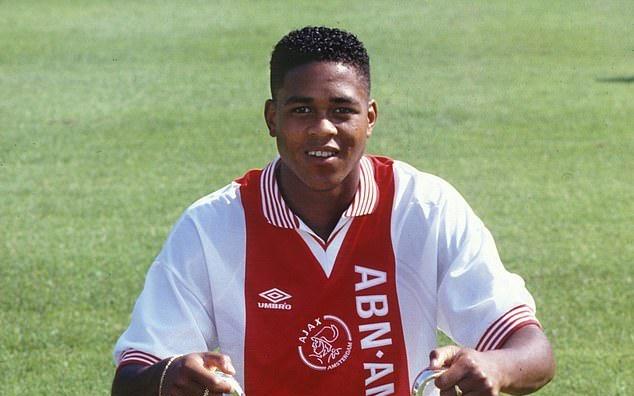 虎父无犬子，一周之内克鲁伊维特的三个儿子都进球了