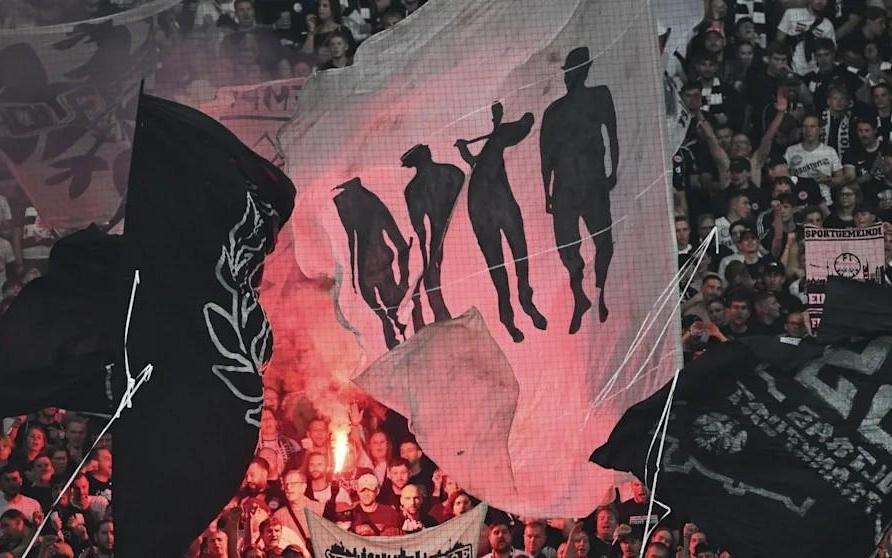 图片报：11月欧冠客场对阵那不勒斯，法兰克福球迷被禁止入场