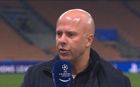 斯洛特：萨拉赫一直对俱乐部和队友很