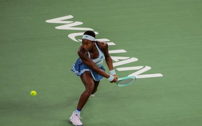 高芙20力克佩古拉，一盘未失首夺武网女单冠军