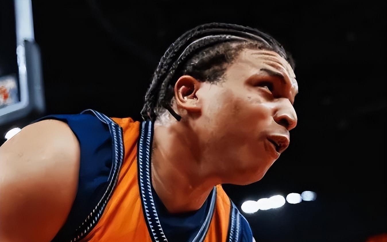 CBA劲旅20分惨败，战绩一胜四负，球迷：