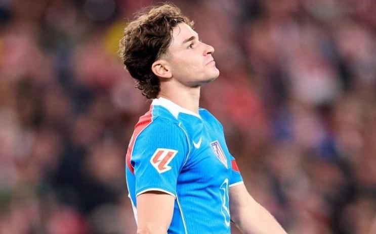 哑火，阿尔瓦雷斯近5场西甲比赛0球0助，近4场仅射门3次