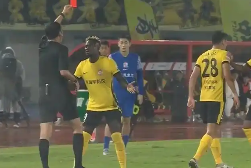 随着申花21，蓉城31，海港43，中超积分：3