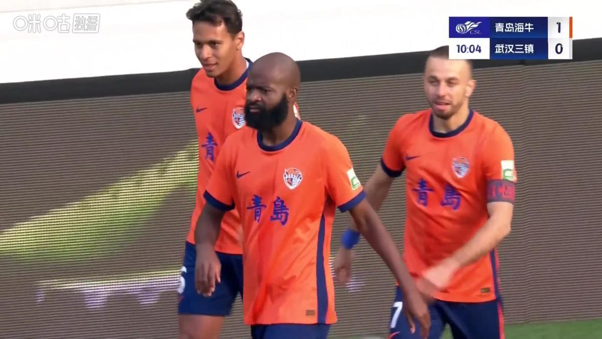 10！青岛海牛送长春亚泰提前1轮降级，末轮打平即保级