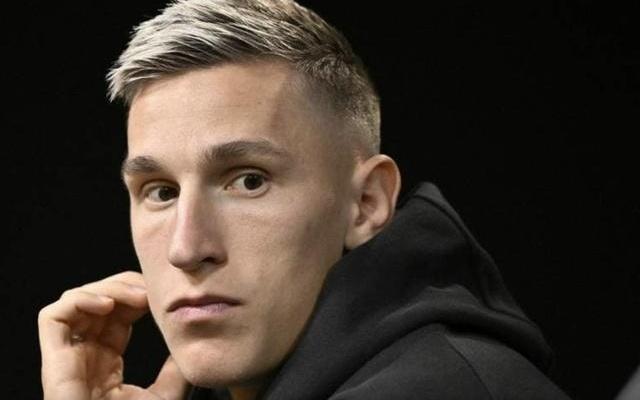 德媒：施洛特贝克可能在踢曼城时复出迪朗维尔随一线队训练