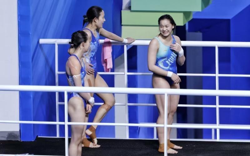 全红婵、陈芋汐轻松备战十五运会女子双人10米台决赛