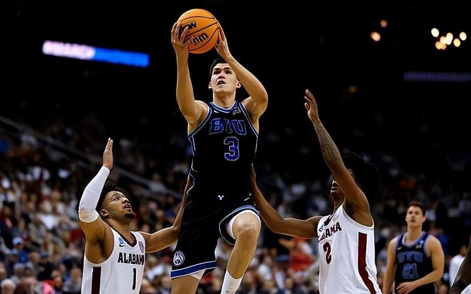 篮网主教练：我对后场新星的整体非常满意，我们希望他能保持健康