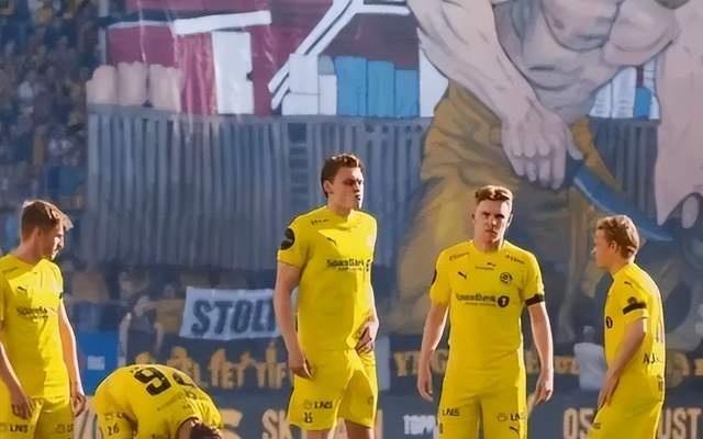 大跌眼镜！媒体人吐槽：说什么亚冠要为国争光的都是“球盲”！