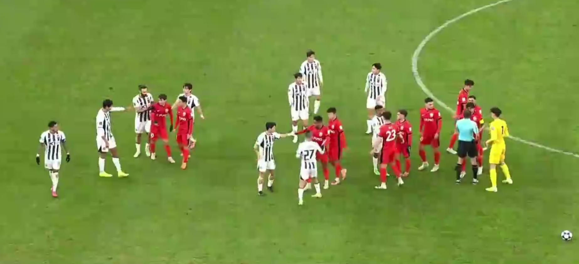 13！中超第1遭K联赛第5碾压，张琳芃铲断凶猛，险些遭到红牌罚下