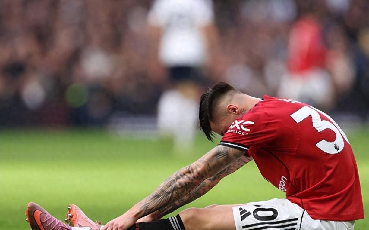 谢什科恐缺阵6场！曼联锋线遭打击