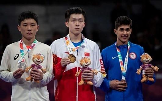 张本智和解释脱衣庆祝：王楚钦7年前赢我后就脱衣了