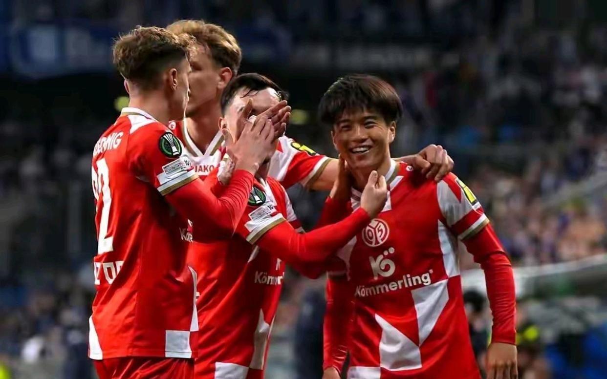 美因茨队做客遭波兹南莱赫11踢平连续2轮欧协联的比赛不胜