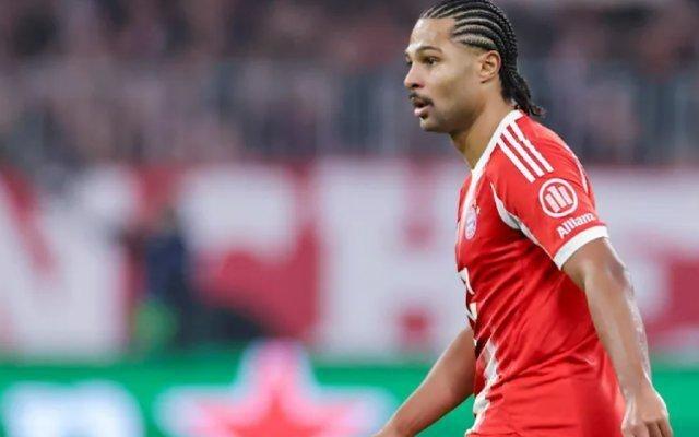 记者：拜仁与格纳布里商谈续约事宜