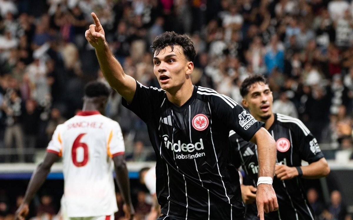 德天空：法兰克福对乌尊要价8000万欧，一些英超俱乐部有意