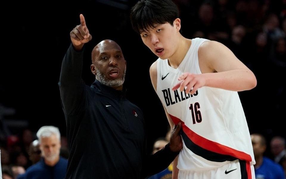 杨瀚森交易对象比库里还准！从建筑工地进NBA，场均比小杨高17分
