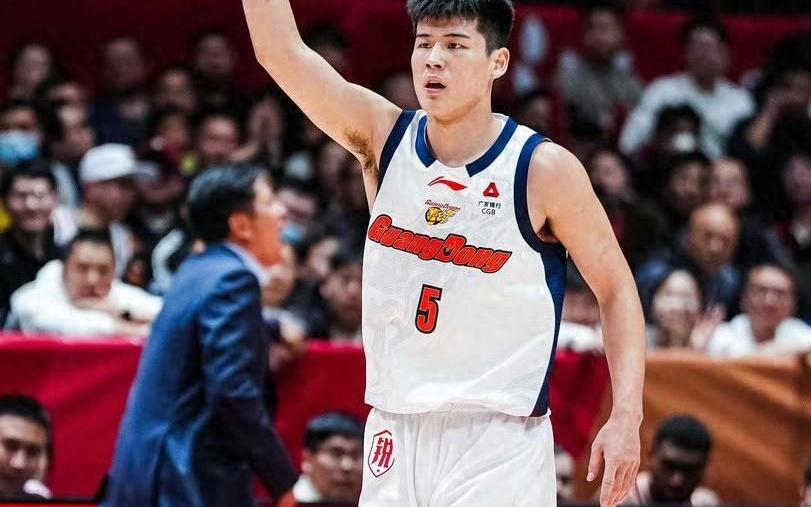 广东双子星炸裂升空，四巨头合体剑指CBA总冠军！