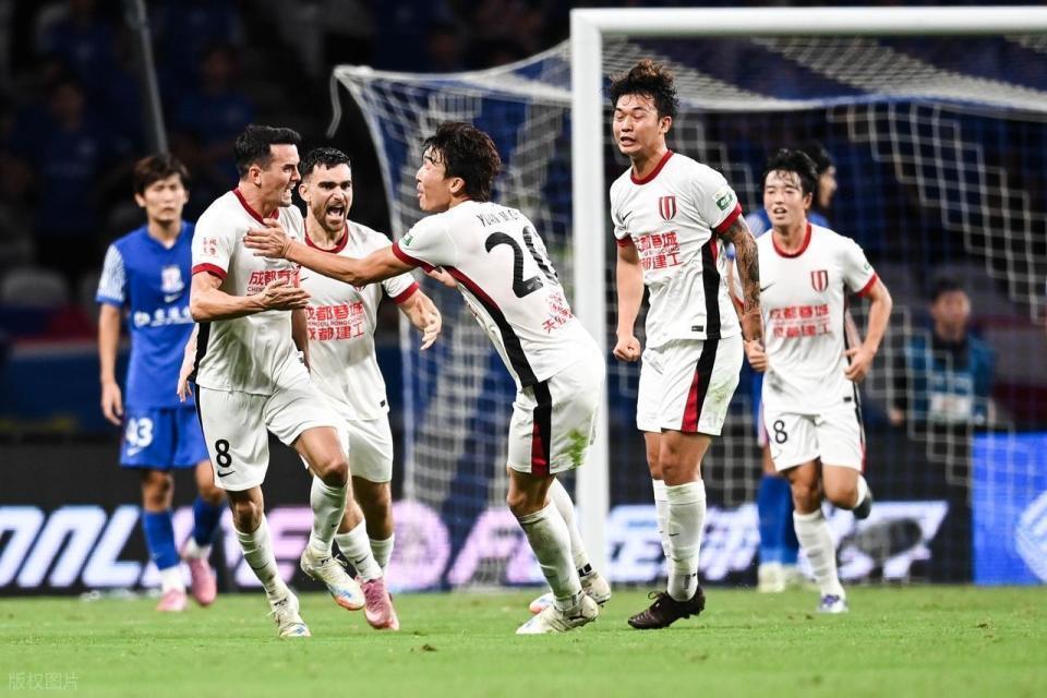 拥0.5分优势！蓉城BIG4内战4胜2平若最终同分将夺冠仍有2场硬仗