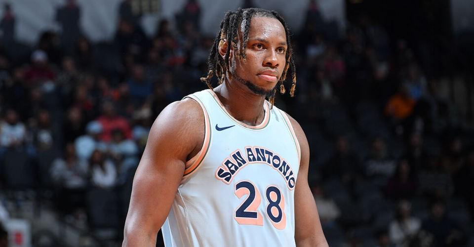 单场7+17,称霸NCAA的第一高中生,才24岁啊,无奈被裁无球可打!