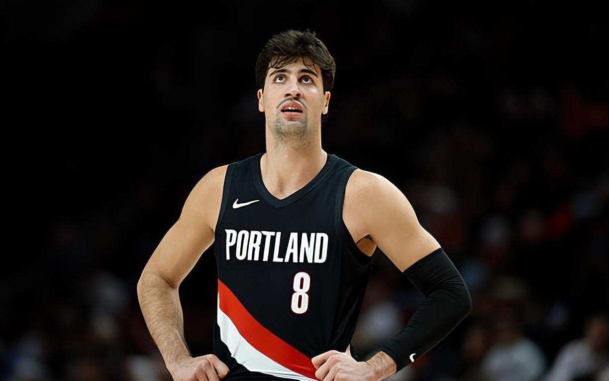 开拓者锋线大将打出30+三双，结果第