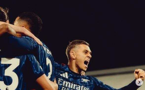 特罗萨德社媒:人人都爱漂亮的定位球,是吧