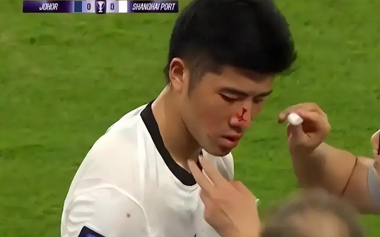 中超太难了：在亚冠屡遭黑哨，被亚足联报复，山东退赛影响恶劣