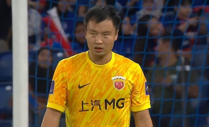 被射48脚，门将12次扑救！海港亚冠死里