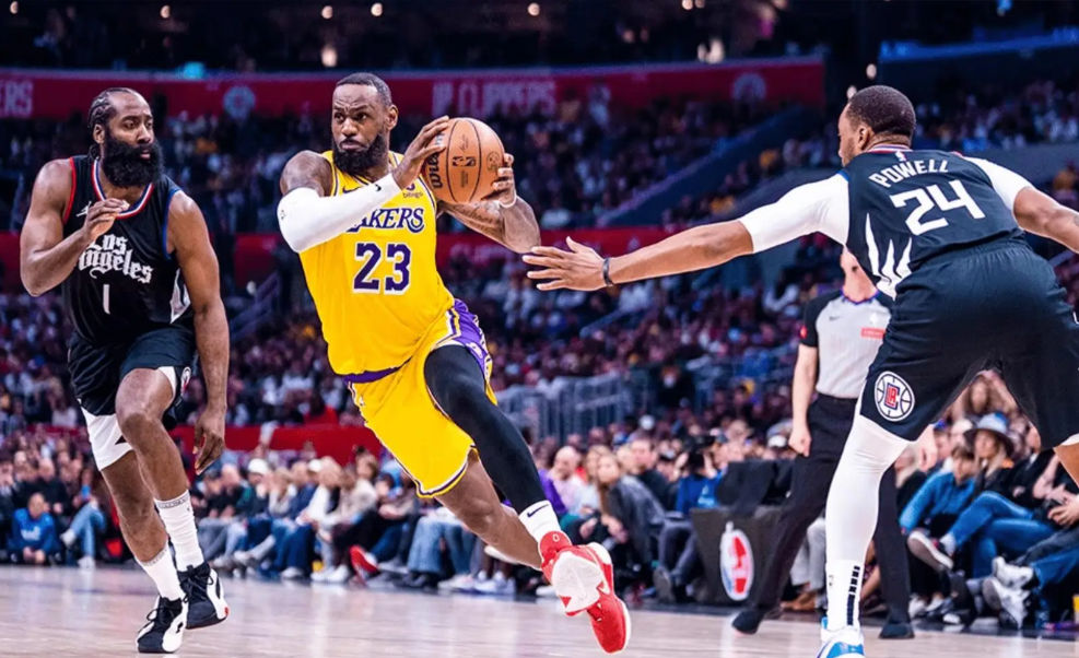 狂送7连败！从分区第一跌落，NBA最大的