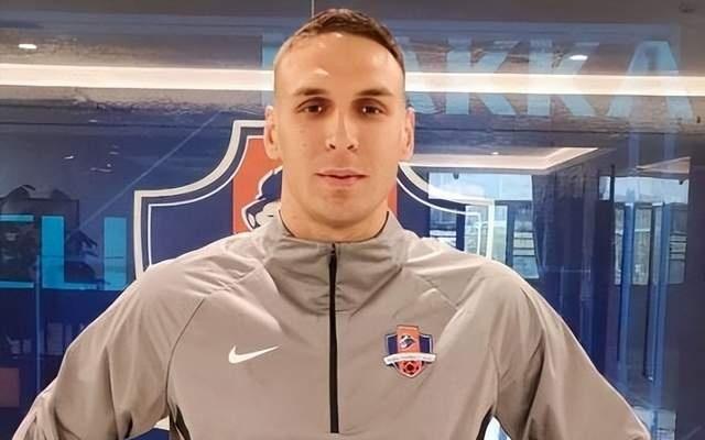 塞尔维亚外援连续4个赛季拿下中超解围王：愿归化加入中国籍！