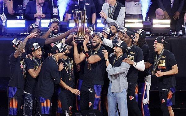 NBA杯决赛：尼克斯124113战胜马刺布伦森当选杯赛MVP