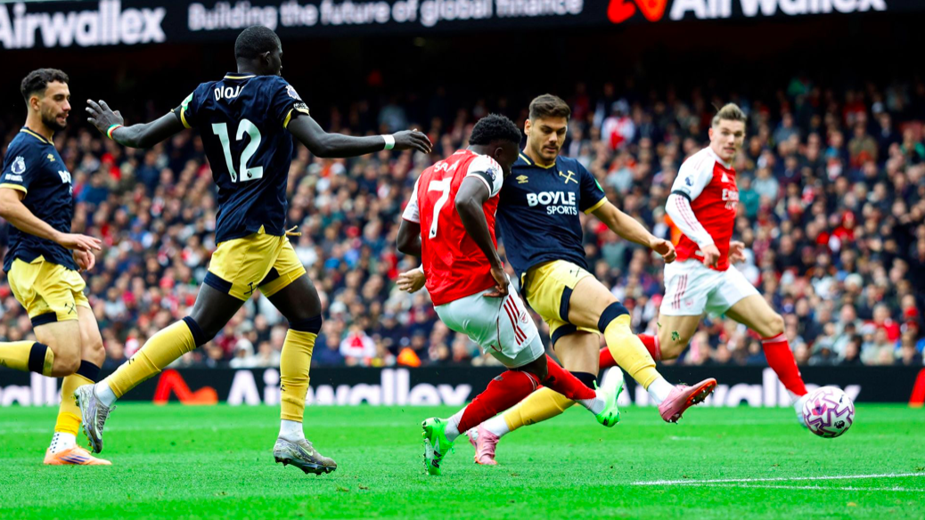 20！4连胜英超榜首更迭：13.3亿豪门笑