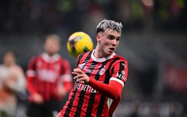 记者：A希门尼斯因迟到被米兰清洗，囧叔对带坏风气的人毫不手软