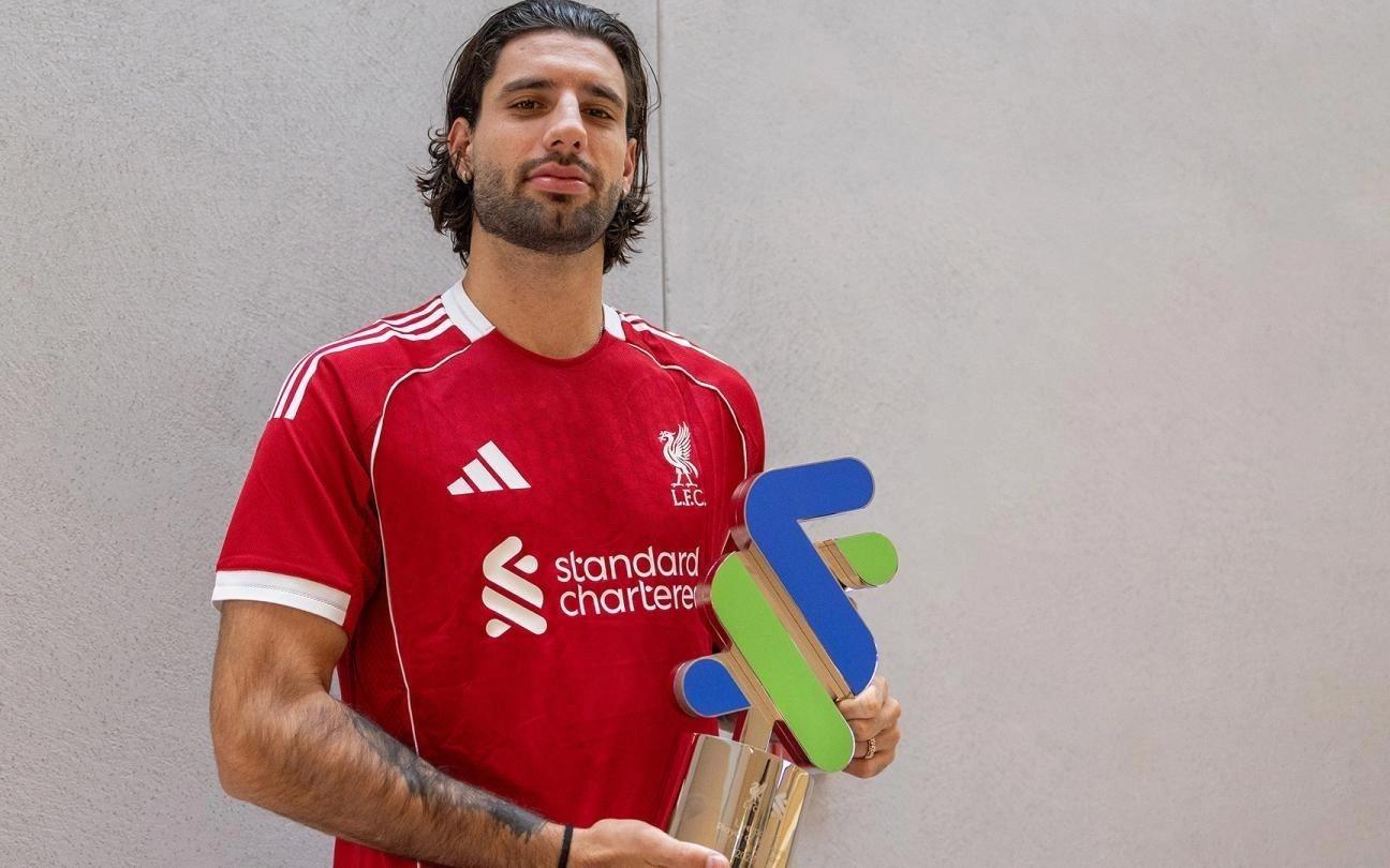 利物浦官方：索博斯洛伊当选队内8月最佳球员