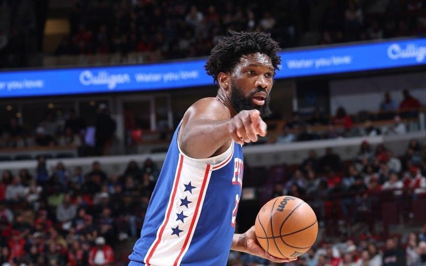 年薪5522万联盟第二，把球队带崩！NBA退步最快MVP，你或许该离开