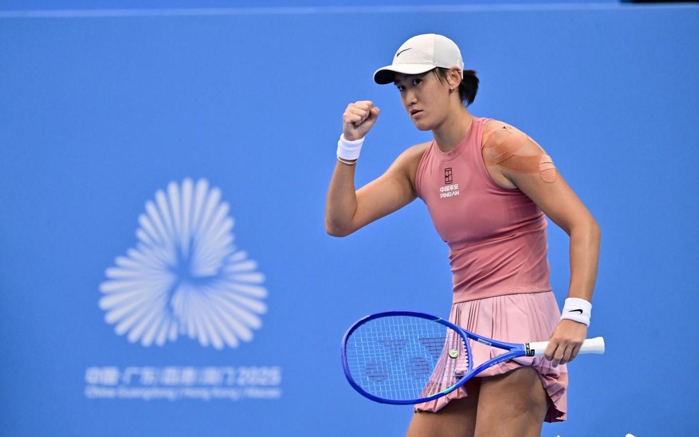 十五运网球单项比赛进行时！王欣瑜、