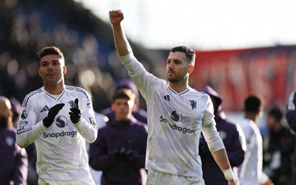 莱因克尔：体能优势助曼联逆转水晶宫