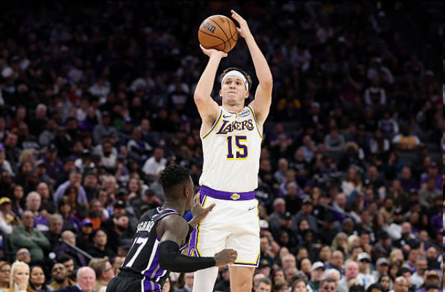 里夫斯轰51分创11大神迹：比肩科比詹姆斯+一数据成NBA历史第一