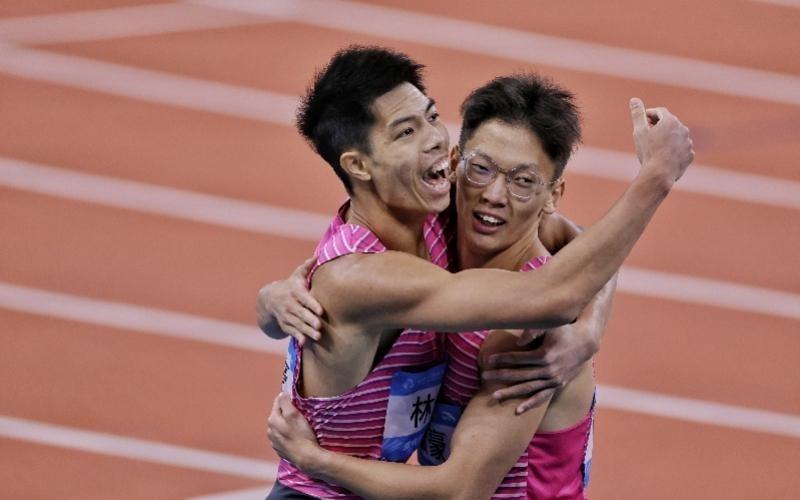 20岁施君豪男子200米称雄，苏炳添恩