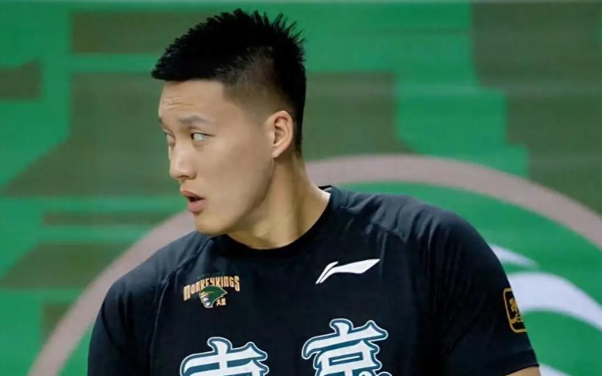 曾繁日确定加盟吉林，同曦做出暖心举动！