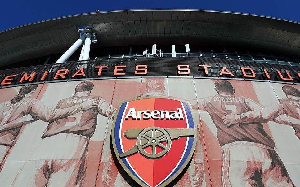 按照英超球队表现看，积分榜第一的阿森纳注定要夺冠，而且没对手