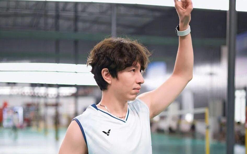 身边从军工企业到羽毛球自媒体：“T