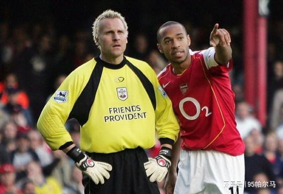 30岁登陆英超的门将，扑欧文点球，补时