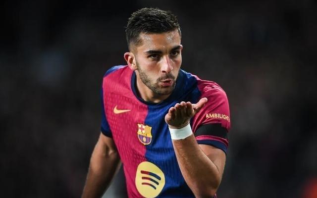 巴萨找到新莱万！17岁小将上演西甲首秀：1米76客串中锋