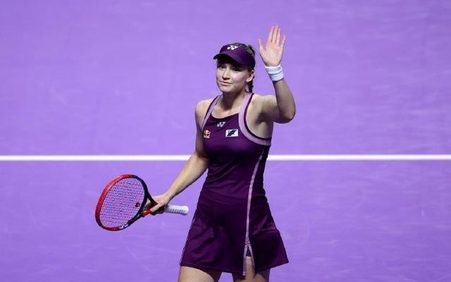 莱巴金娜20击败替补亚历山德洛娃，三战全胜晋级年终四强