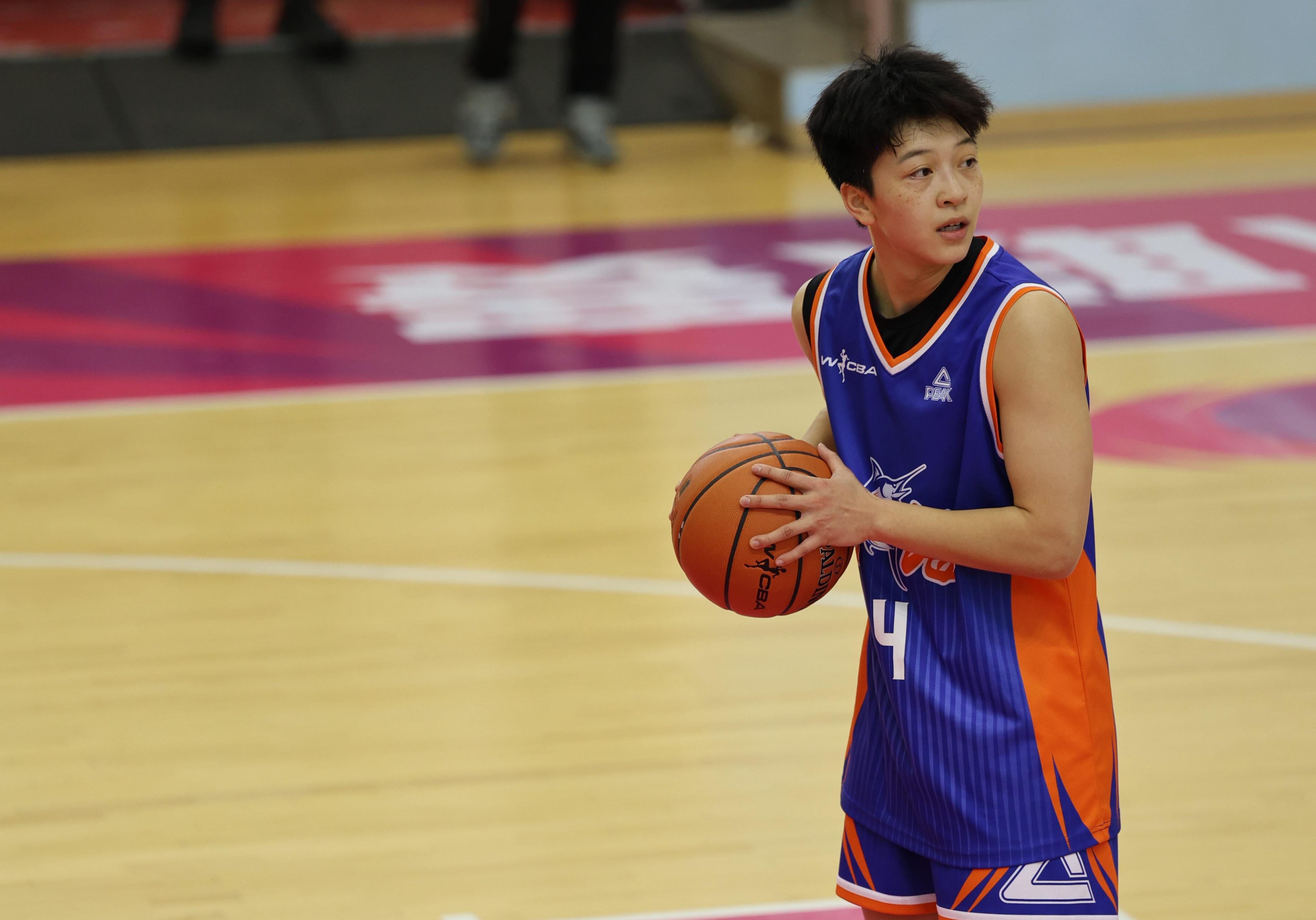 7秒准绝杀！中国女篮又一23岁MVP新星闪耀：宫鲁鸣明年招进她