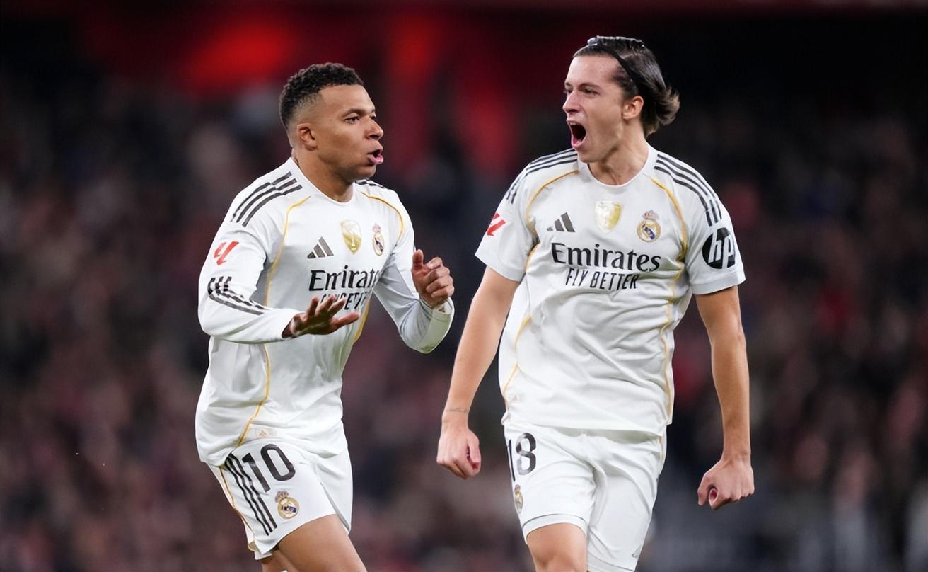 30！姆巴佩一条龙破门+超级世界波，连