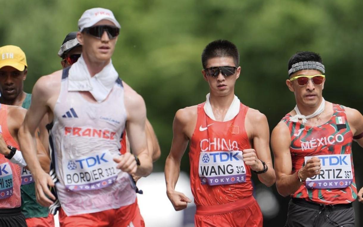 田径世锦赛男子20公里竞走：王朝朝8秒之差摘银，邦菲姆金牌