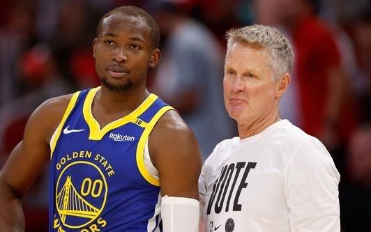 科尔谈库明加:情况会自行解决合同谈判是商业的一部分