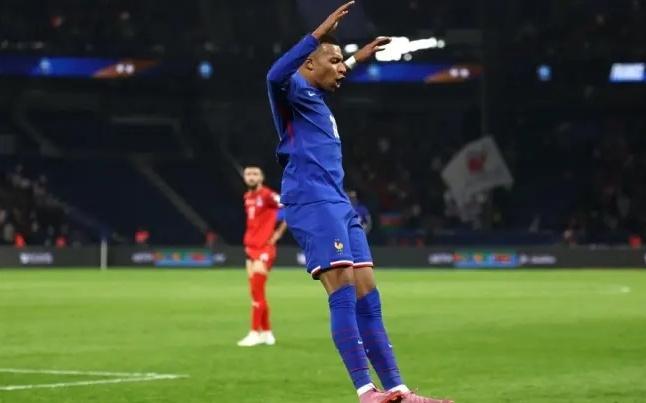 26岁姆巴佩冲击3大射手王！国家队将