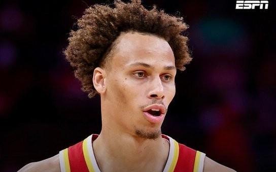 Shams：抢断王戴森丹尼尔斯与老鹰续签4年1亿美元合约